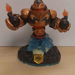 Fire Element Figure - Black and Gold